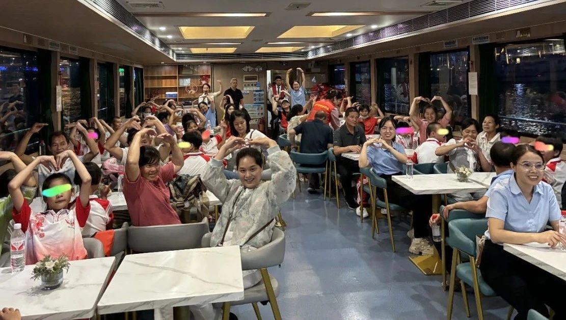 【用愛點亮童心 邕江夜游共筑溫暖未來】——寄養(yǎng)兒童開啟城市探索之旅